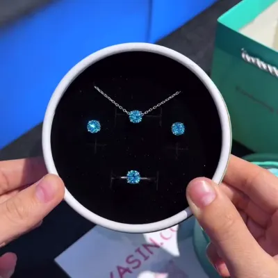 Aquamarin Spark taqinchoqlar kolleksiyasi